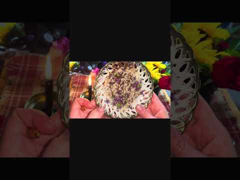 Видео: Чашечка. Прошлое. Будущее🤍✨🦋#знакисудьбы #гаданиенакофейнойгуще #прошлое💞