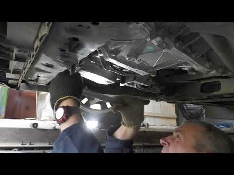 Видео: Nissan X-Trail T-32 дизель 1,6  замена масла.