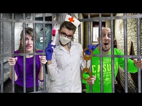 Видео: МЕДСЕСТРА ЗАПЕРЛА Толика и Лену в НАСТОЯЩЕЙ ТЮРЬМЕ. Крэйзи лайф