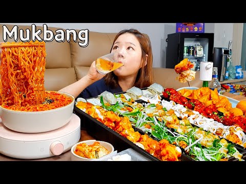 Видео: Sub)Real Mukbang- Курица с 5 вкусами 🍗 Острая огненная лапша 🔥 Пиво 🍺 АСМР КОРЕЙСКАЯ ЕДА