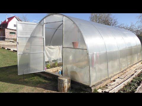 Видео: Выбор теплицы, плюсы и минусы.