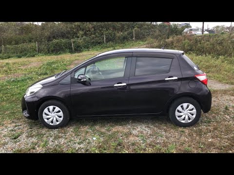 Видео: Обзор / тестдрайв Toyota Vitz nsp130 1,3л., Safety Edition ||| 2019 год выпуска / 3й рестайлинг