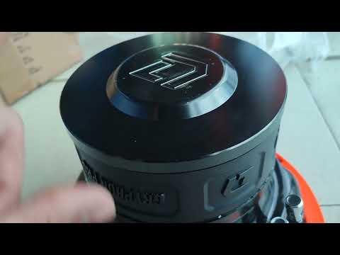 Видео: Мощный сабвуфер который светиться в темноте  Gryphon Pro 10 V.3 SE от dl audio