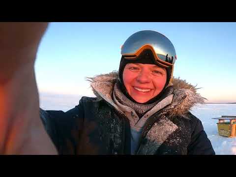 Видео: Рыбалка, ставим сеть, север Канады