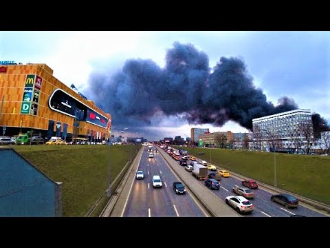 Видео: ОГРОМНЫЙ ПОЖАР в ПЯТНИЦУ 13 в Москве на Варшавском Шоссе