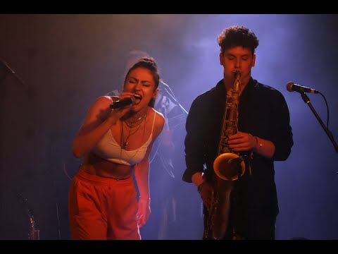 Видео: Керана и Космонавтите - Самодива