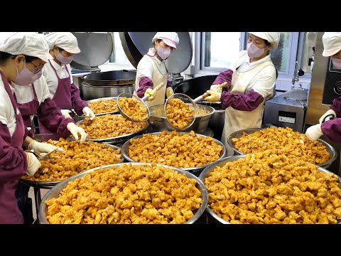 Видео: Потрясающий масштаб! Процесс приготовления лучших школьных обедов - корейская уличная еда