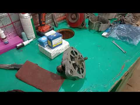 Видео: Заміна генератора на тракторі Кентавр на більш потужніший, Частина 1