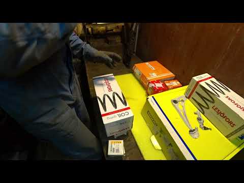 Видео: Suzuki Swift обзор запчастей передней подвески, часть 12