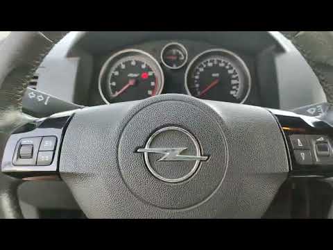 Видео: Обзор Opel Astra H 2008