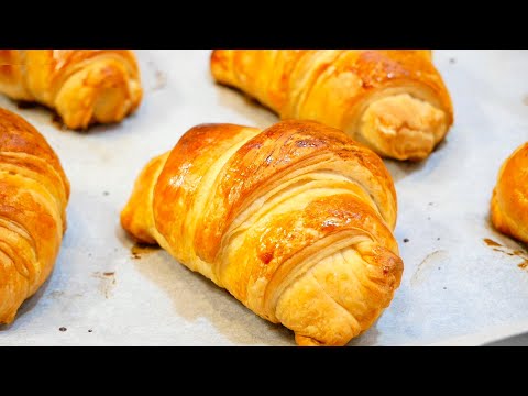Видео: КРУАССАНЫ ДОМАШНИЕ - простой способ с Потрясающим Результатом! Рецепт круассанов