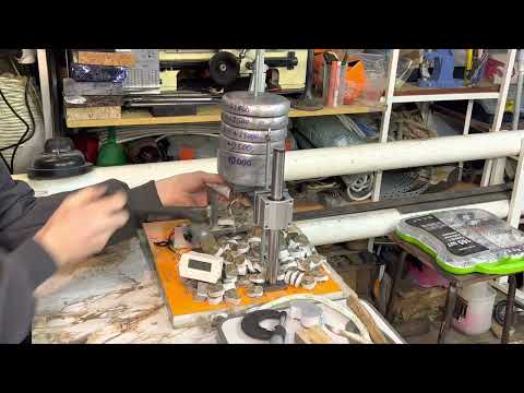 Видео: Нож из стали N690 тест в моем механизме для реза каната.