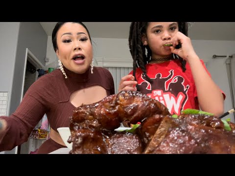 Видео: Как приготовить азиатские липкие ребрышки