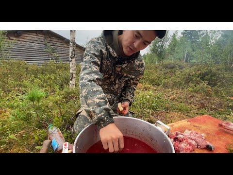 Видео: Кушаем СЫРОЕ МЯСО🥩 Оленина, это у нас в крови.