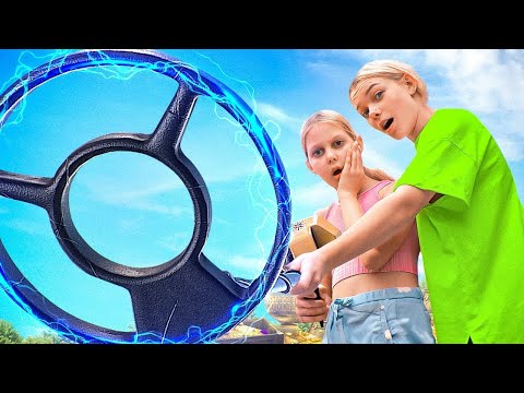 Видео: 3 ДНИ С МЕТАЛОТЪРСАЧ! Кой ще намери скъпи неща?