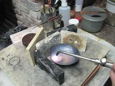 Видео: Изготовление медного сосуда 2 — отжиг, маркировка основания