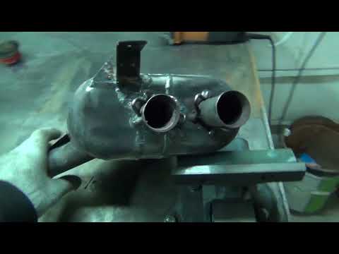 Видео: Ремонт самолета СП 30 глушитель и топливный бак.