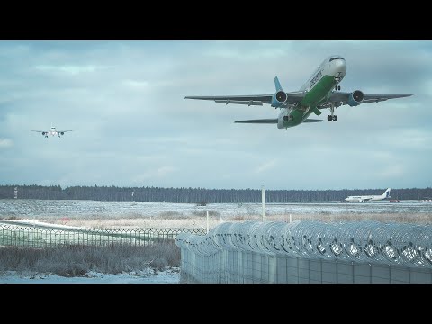 Видео: (+РАДИООБМЕН) Морозное утро в Домодедово. Посадки и взлеты | 12’24