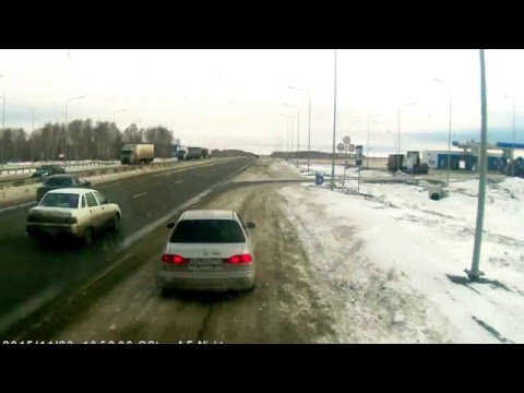 Видео: Рэкет под Челябинском на трассе М5