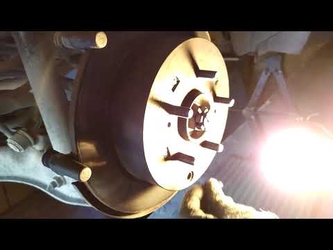 Видео: Правильная регулировка ручника (стояночного тормоза) Mitsubishi Outlander XL 2010