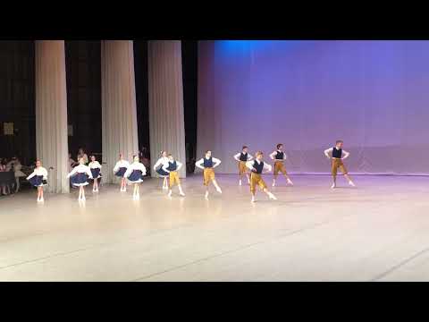 Видео: МГАХ. "Деревенская полька" (муз.- И.Штрауса, хор.- Т.Пашковой)