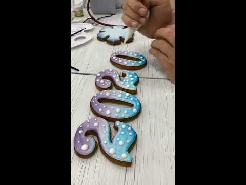 Видео: Аэрография на пряниках от @gift_cookies. Часть 3