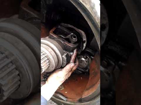 Видео: Установка муфты на трактор т40