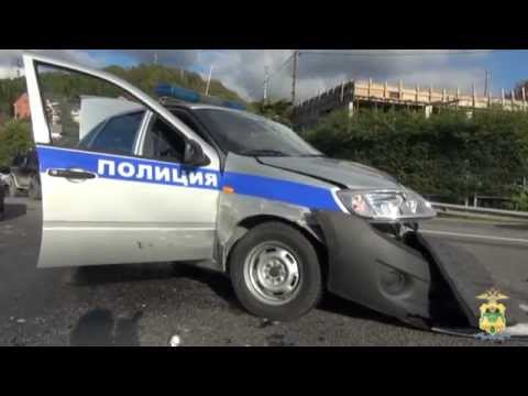 Видео: Сочинские полицейские награждены за задержание опасного нарушителя