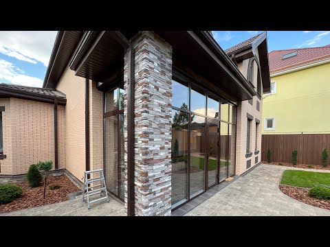 Видео: Монтаж тамбура из алюминиевого профиля Алнео