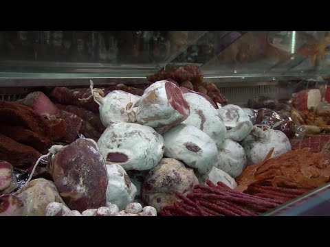 Видео: Як на Рівненщині готують мацик
