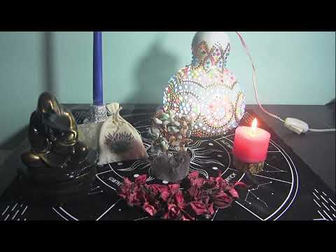 Видео: Заговор на дерево и землю от одиночества