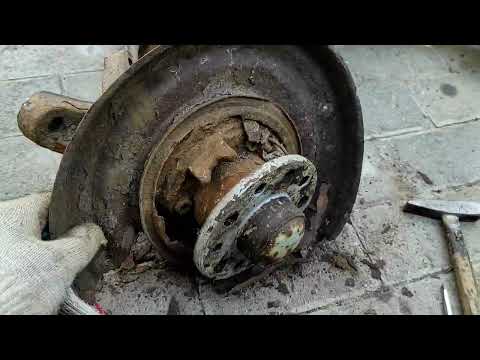 Видео: Делаем ручник Opel Omega B, замена задних рычагов Опель Омега Б