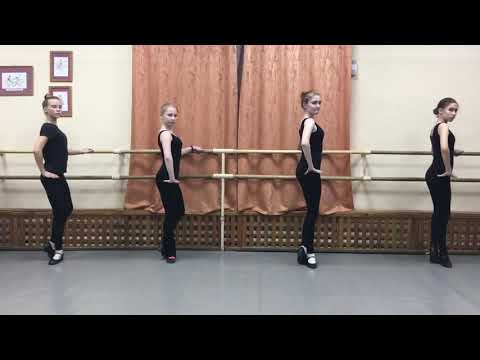 Видео: Упражнения у палки. Battements tendus (в венгерском характере).