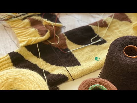 Видео: Поступил заказ на копию кардигана от Jil Sander. Очень интересная Интарсия