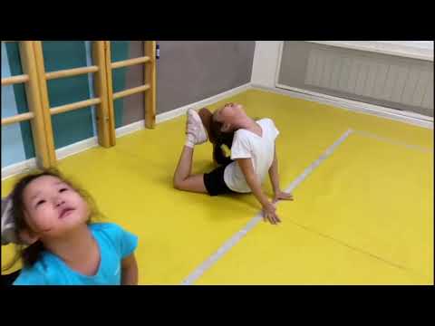 Видео: Кружок акробатики