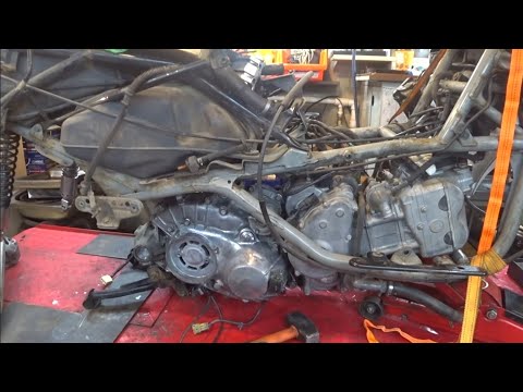 Видео: Suzuki Burgman (SkyWave) 650, часть 2. от  26 января 2025.