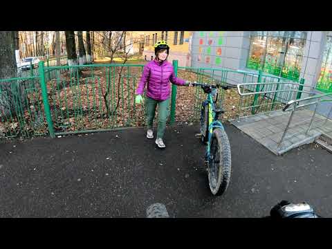 Видео: Покатушка на фэтбайке в Красногорск.Встретил подписчицу Машу на фэтбайке.31 октября 2021 года.