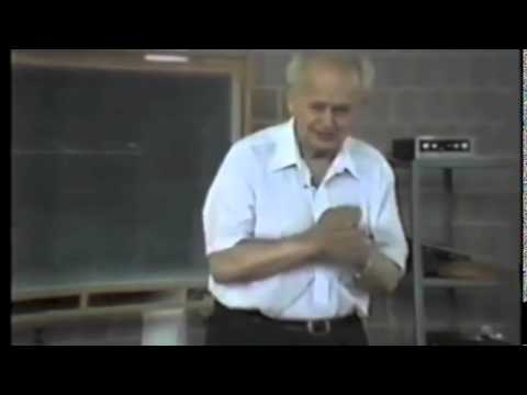 Видео: Моше Фельденкрайз о мышлении вне зависимости от слов