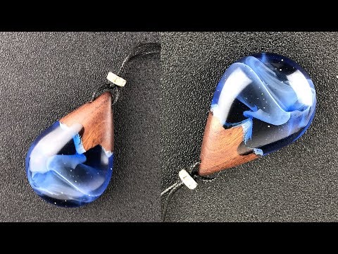 Видео: кулон с эпоксидной смолой / Снежная горка под звездным небом / Смола Арт