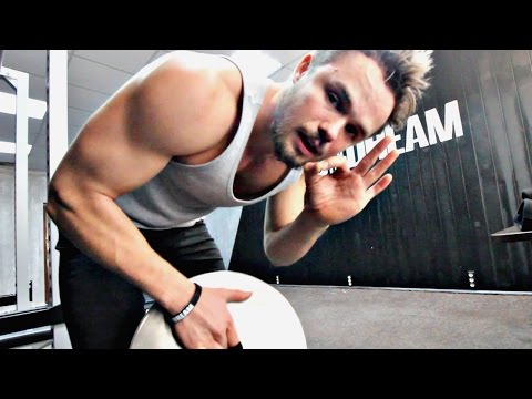 Видео: БОЛЬШИЕ ПЛЕЧИ, ВОЗВРАЩЕНИЕ В McDONALD'S | RD 74