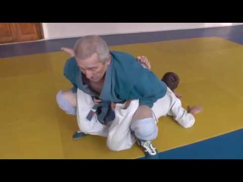 Видео: Партер - атака со стороны ног сверху