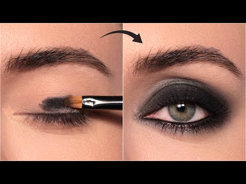 Видео: Чёрный СМОКИ АЙЗ макияж за 5 минут — быстро, просто, красиво!