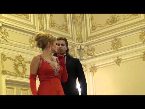 Видео: Дуэт из оперетты "Веселая вдова"