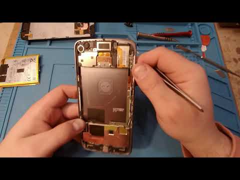 Видео: Motorola Z2 Force замена батареи (по харду, когда нужно очень срочно)