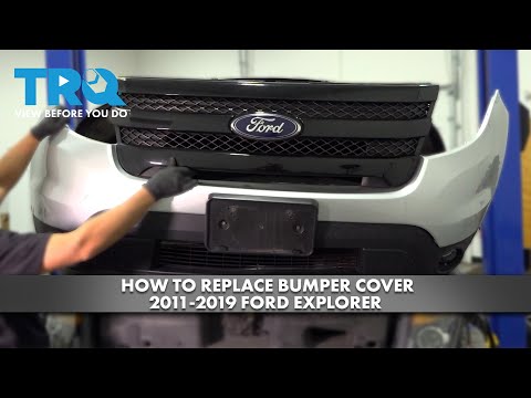 Видео: Как заменить накладку бампера на Ford Explorer 2011-2019
