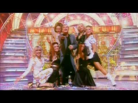 Видео: Борис Моисеев и Ассорти - Дай мне огня [Голубой огонёк 2006]