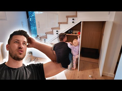 Видео: VLOG: ДОДЕЛЫВАЕМ ШКАФ ПОД ЛЕСТНИЦЕЙ С МАЛЕНЬКОЙ ПОМОЩНИЦЕЙ! 04.04.24