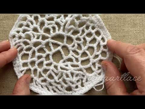 Видео: ‼ Круглый мотив Нерегулярная сеточка крючком вяжется в руках ✅ airy crochet mesh