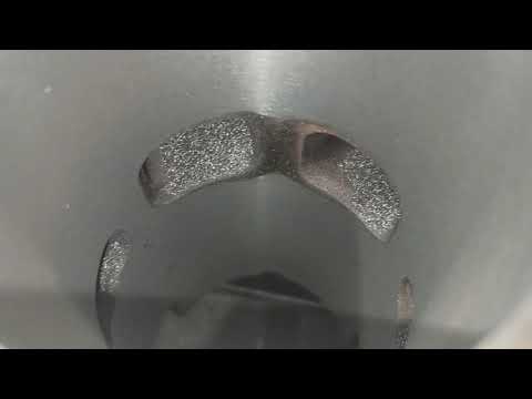 Видео: Расточка цилиндра мотоцикла ИЖ.