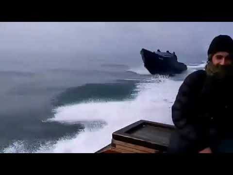 Видео: байда в море